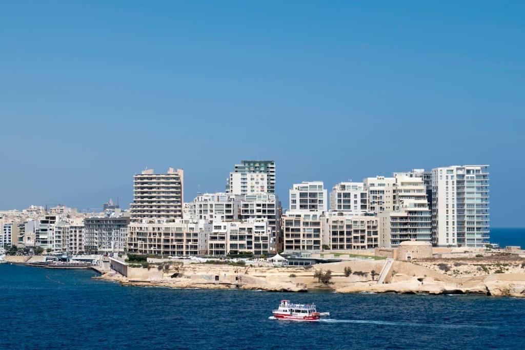 Vallettastay - Harbor View Gem -Sea View 2 Bed Apt Exteriér fotografie